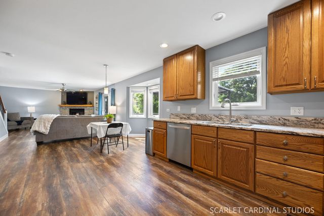 1304 Clark Street, North Aurora, IL 60542
