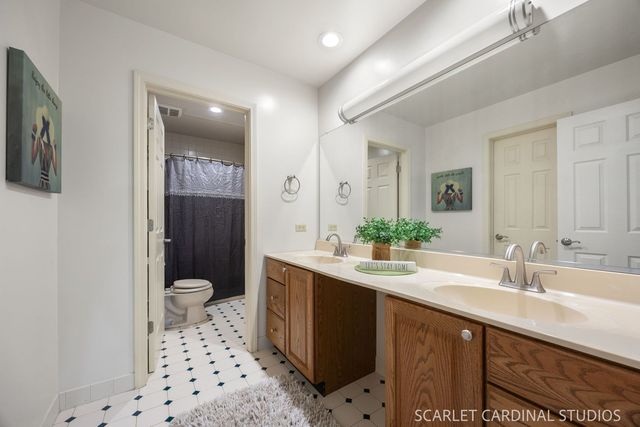 1304 Clark Street, North Aurora, IL 60542