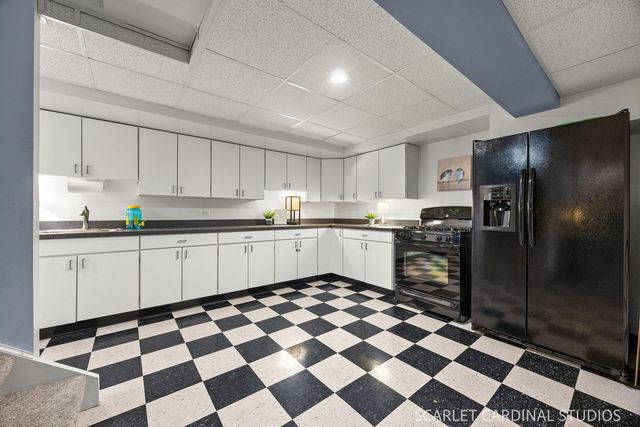 1304 Clark Street, North Aurora, IL 60542
