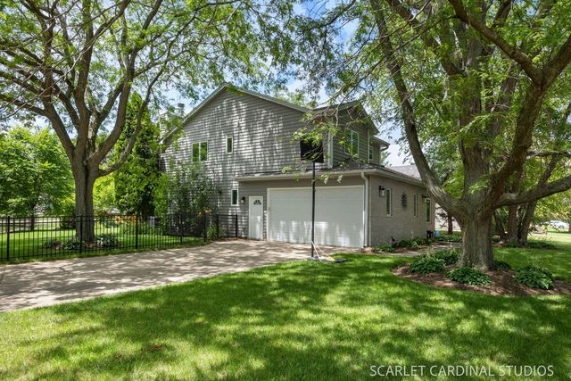 1304 Clark Street, North Aurora, IL 60542