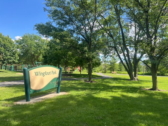 1304 Clark Street, North Aurora, IL 60542