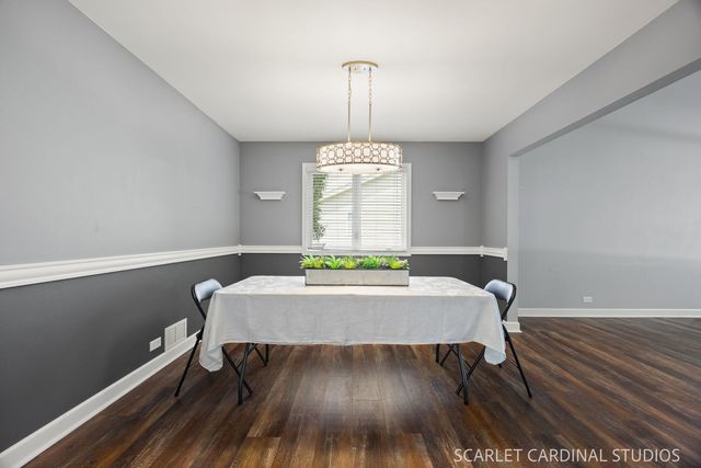 1304 Clark Street, North Aurora, IL 60542