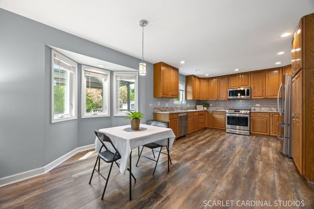 1304 Clark Street, North Aurora, IL 60542