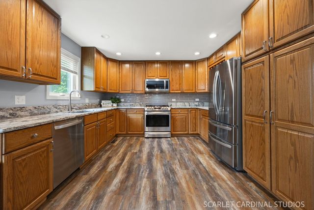 1304 Clark Street, North Aurora, IL 60542