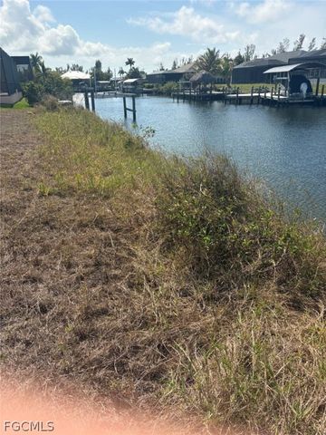 110 NW 39th AVE, Cape Coral, FL 33993