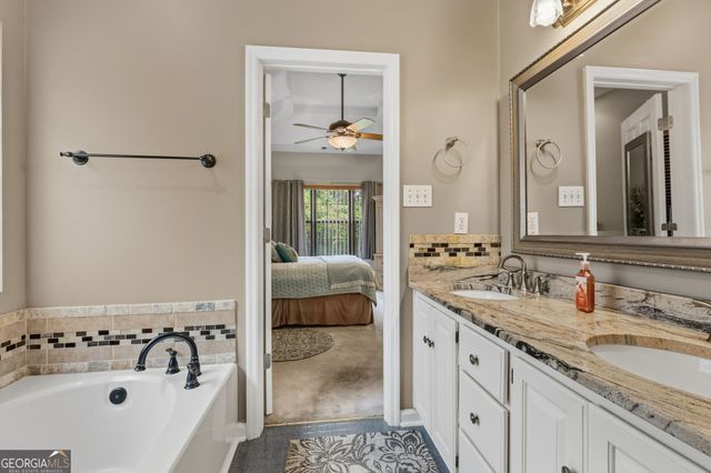 105 Gleneagle Drive, Byron, GA 31008