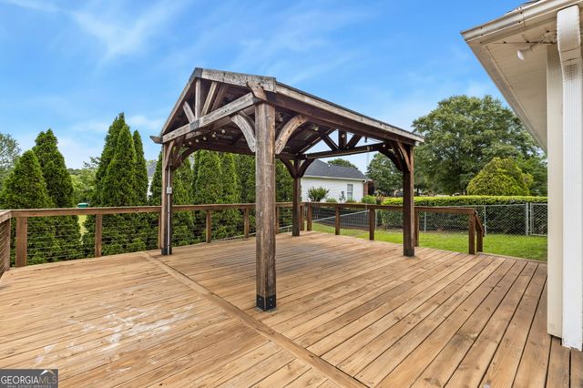 105 Gleneagle Drive, Byron, GA 31008