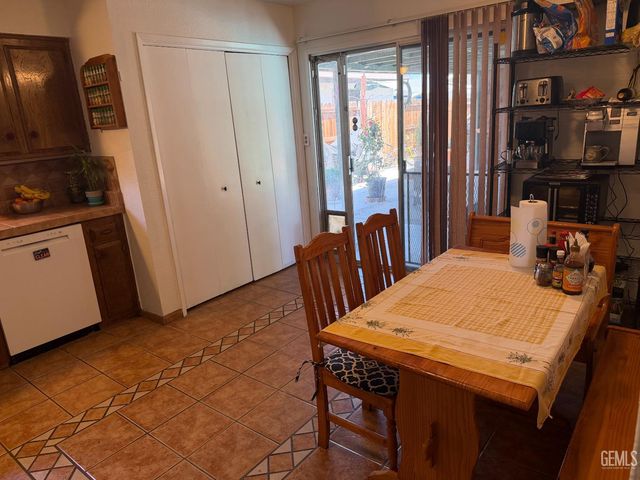 5901 Wilson Road, Bakersfield, CA 93309