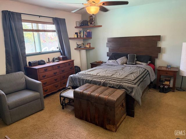 5901 Wilson Road, Bakersfield, CA 93309