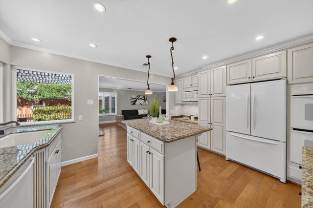 649 Brenda Lee Drive, San Jose, CA 95123