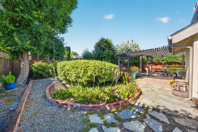 649 Brenda Lee Drive, San Jose, CA 95123