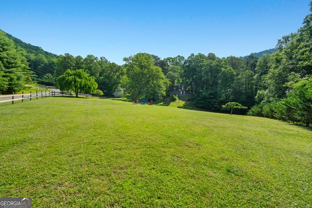 534 Mountainside Drive, Rabun Gap, GA 30568