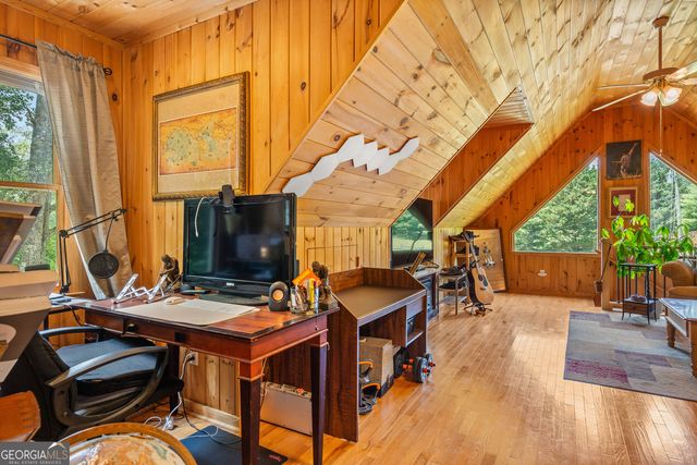 534 Mountainside Drive, Rabun Gap, GA 30568
