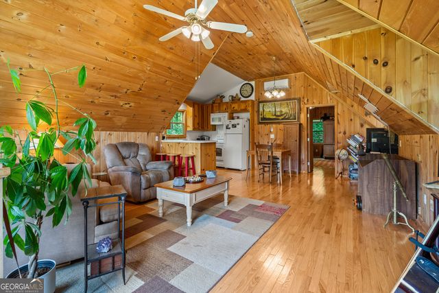 534 Mountainside Drive, Rabun Gap, GA 30568