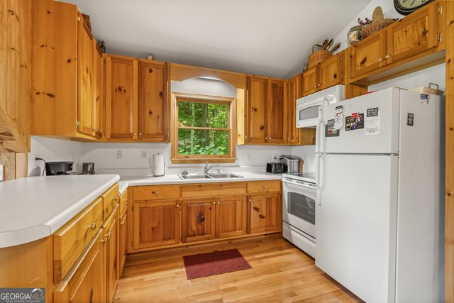 534 Mountainside Drive, Rabun Gap, GA 30568