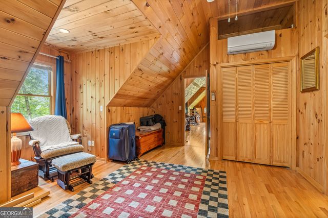 534 Mountainside Drive, Rabun Gap, GA 30568