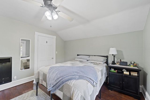424 James STREET, Burlington, WI 53105