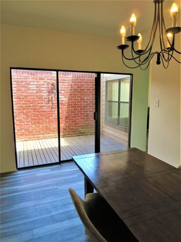 7447 Cambridge Street 38, Houston, TX 77054