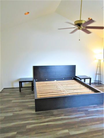 7447 Cambridge Street 38, Houston, TX 77054