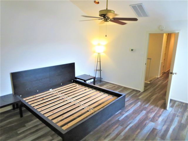 7447 Cambridge Street 38, Houston, TX 77054