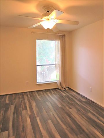 7447 Cambridge Street 38, Houston, TX 77054