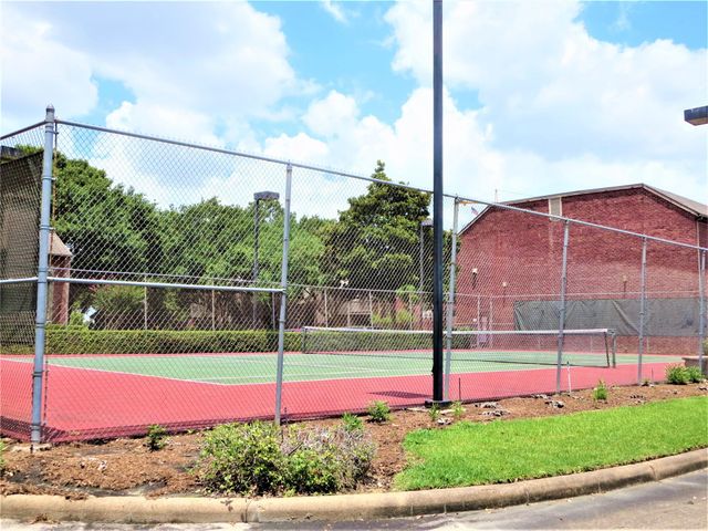 7447 Cambridge Street 38, Houston, TX 77054