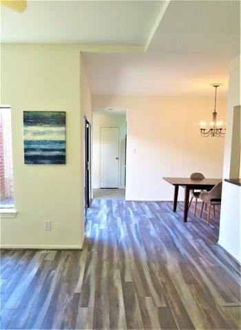 7447 Cambridge Street 38, Houston, TX 77054