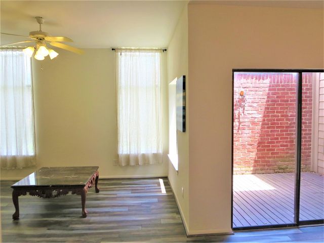 7447 Cambridge Street 38, Houston, TX 77054