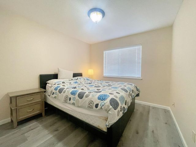 8668 Gossamer Way, Elk Grove, CA 95624