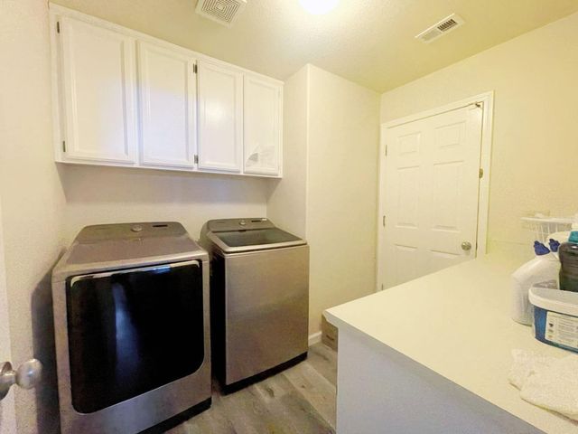 8668 Gossamer Way, Elk Grove, CA 95624