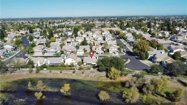 8668 Gossamer Way, Elk Grove, CA 95624