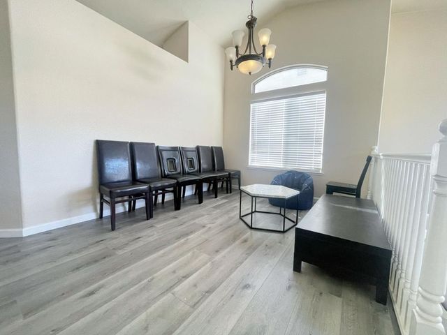 8668 Gossamer Way, Elk Grove, CA 95624