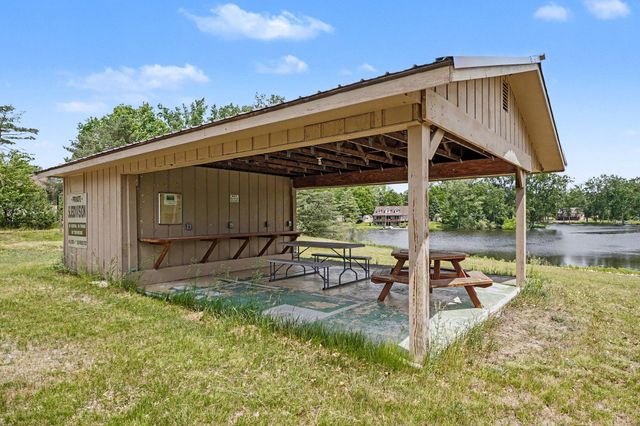 2690 W Caribou Trail, West Branch, MI 48661
