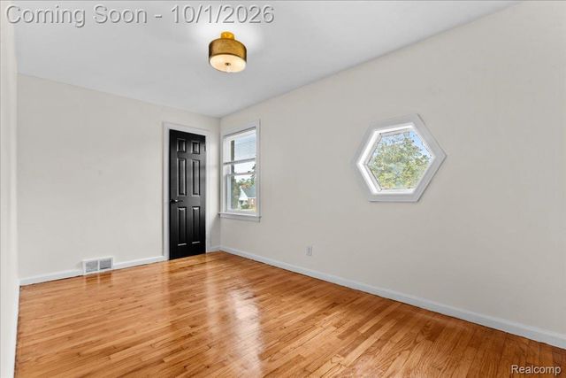 16533 Harlow Street, Detroit, MI 48235