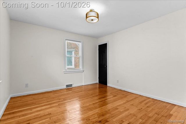 16533 Harlow Street, Detroit, MI 48235