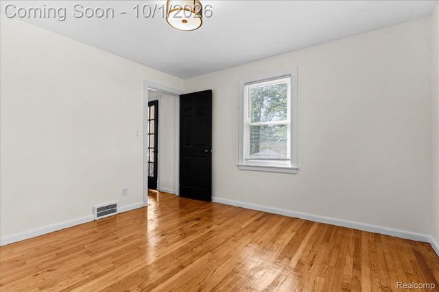 16533 Harlow Street, Detroit, MI 48235