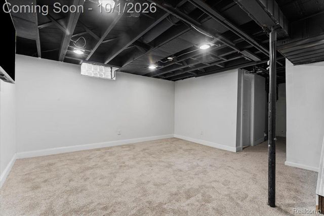 16533 Harlow Street, Detroit, MI 48235