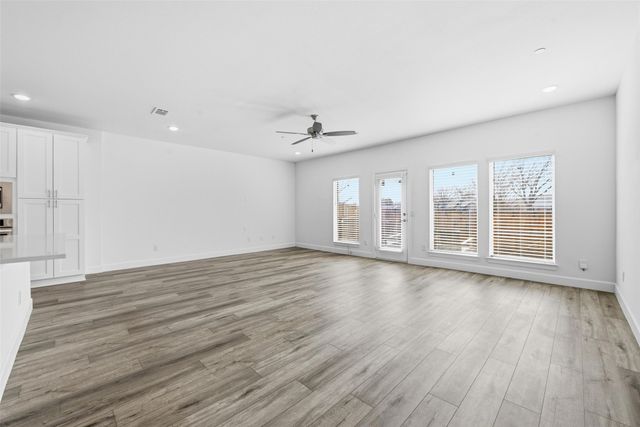 5653 Woodlands Drive, The Colony, TX 75056