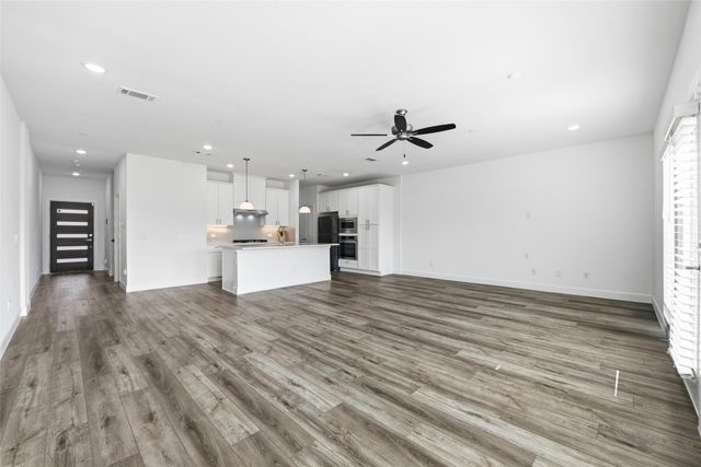 5653 Woodlands Drive, The Colony, TX 75056