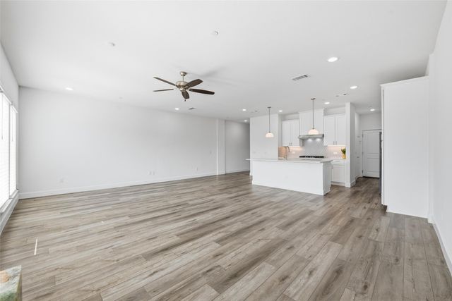 5653 Woodlands Drive, The Colony, TX 75056