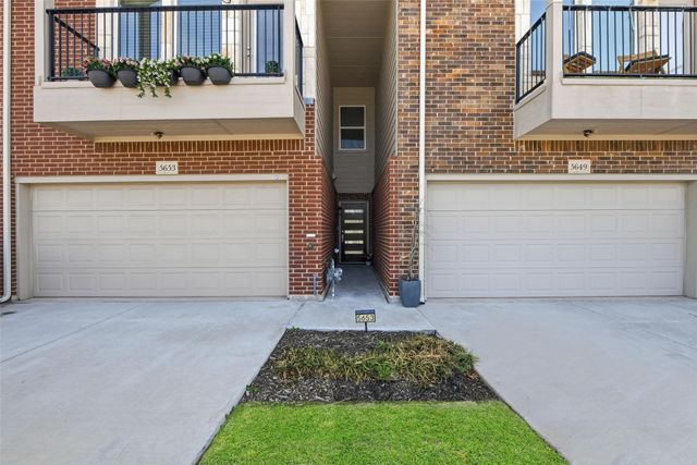 5653 Woodlands Drive, The Colony, TX 75056