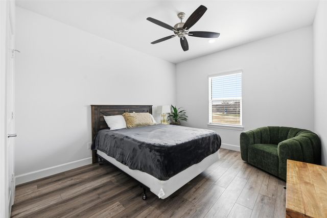 5653 Woodlands Drive, The Colony, TX 75056