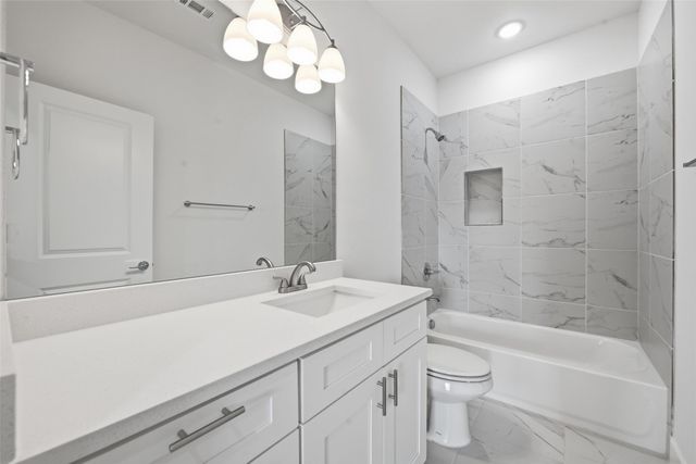 5653 Woodlands Drive, The Colony, TX 75056