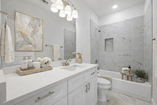 5653 Woodlands Drive, The Colony, TX 75056