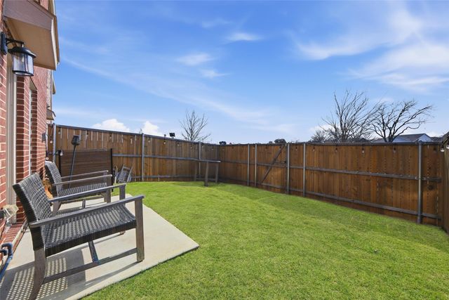 5653 Woodlands Drive, The Colony, TX 75056