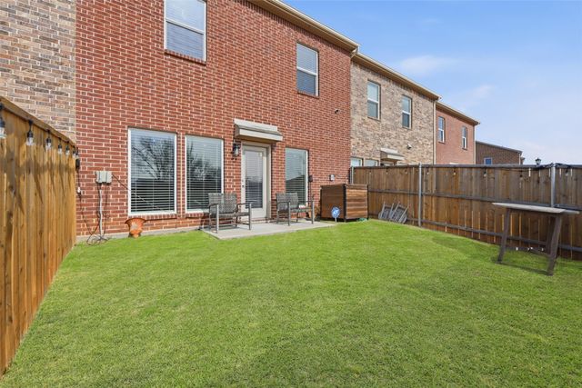 5653 Woodlands Drive, The Colony, TX 75056