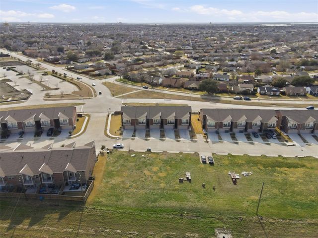 5653 Woodlands Drive, The Colony, TX 75056