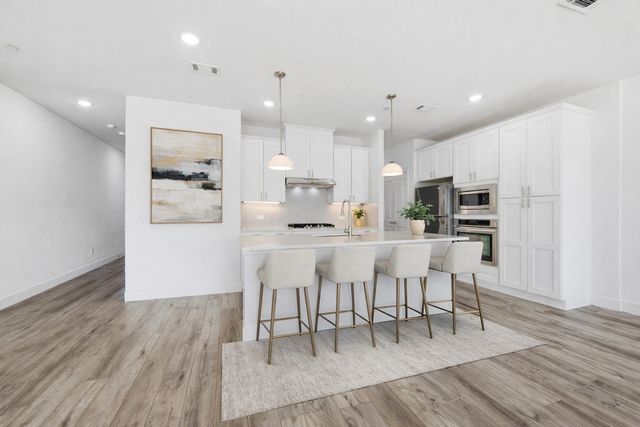 5653 Woodlands Drive, The Colony, TX 75056