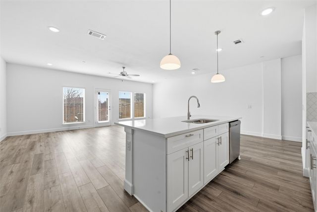 5653 Woodlands Drive, The Colony, TX 75056