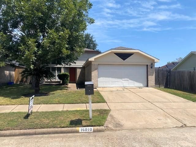 16010 Vista Del Mar Drive, Houston, TX 77083